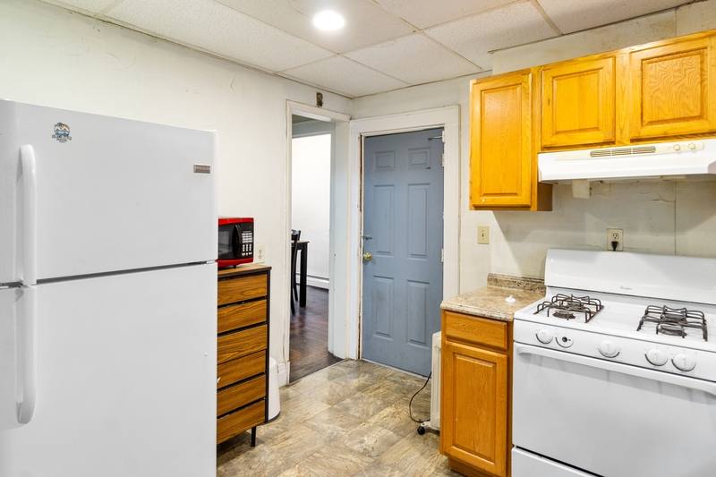 Apartment for rent at 822 Westcott St, Syracuse, NY 13210