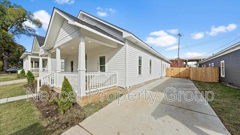 House for rent at 1072 Bruce St, Memphis, TN 38104