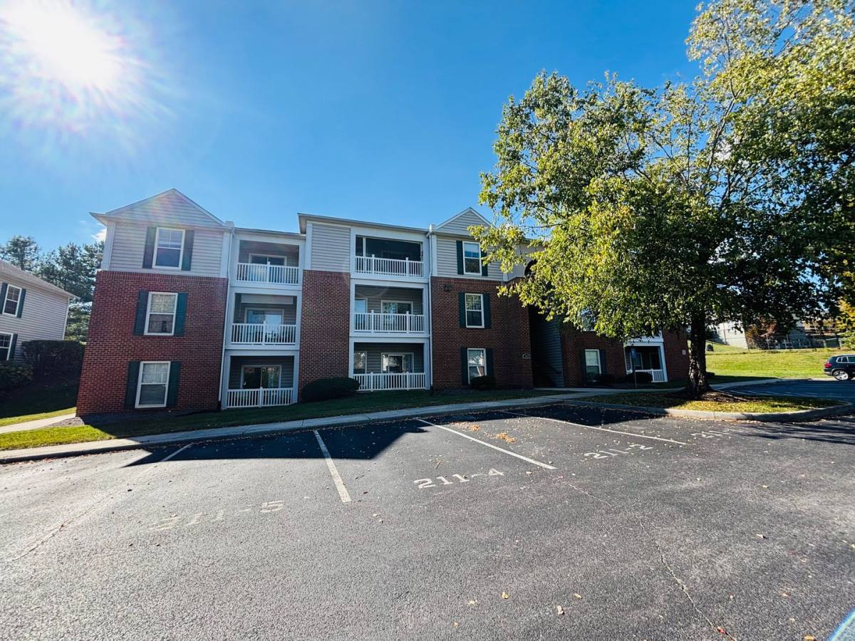 Condo for rent at 211 S Knollwood Dr, Blacksburg, VA 24060