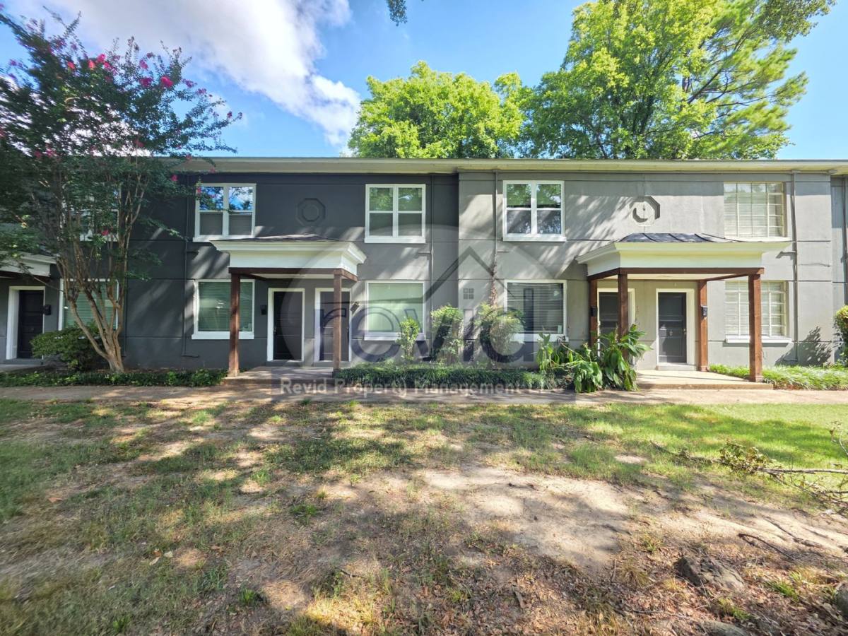 Townhouse for rent at 1300 Goodbar Ave, Memphis, TN 38104
