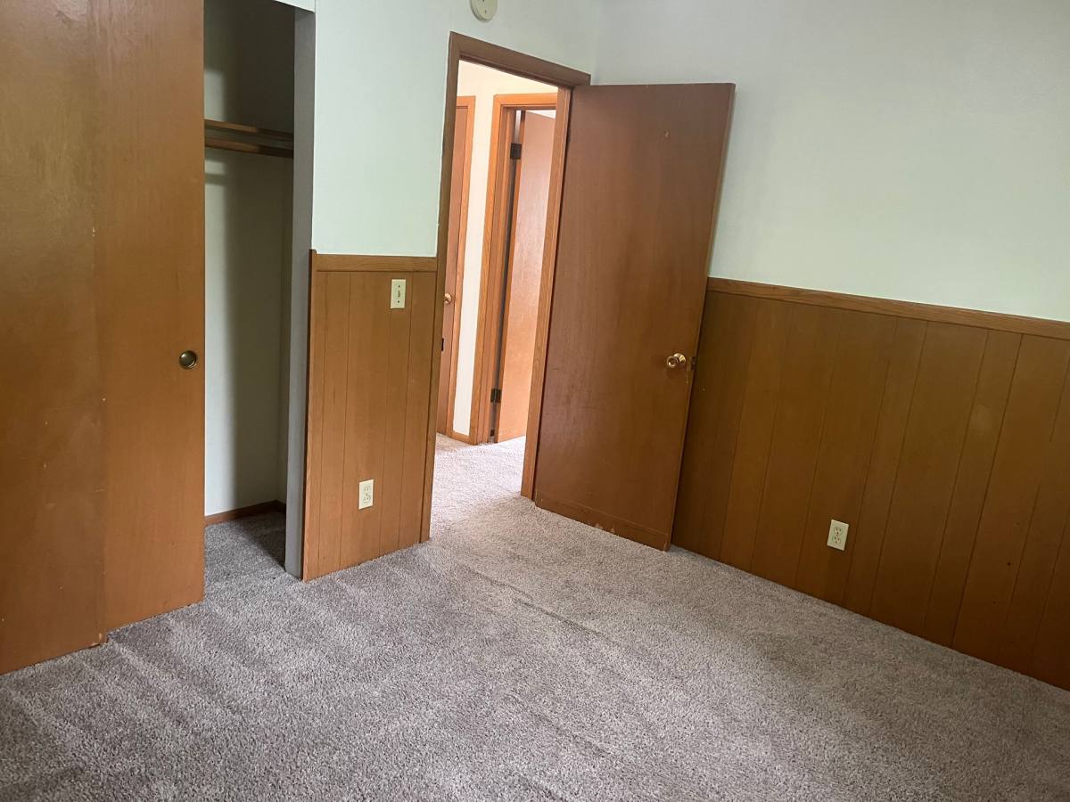 Apartment for rent at 6321 - 6329 Pleasant Ave S, Minneapolis, MN 55423