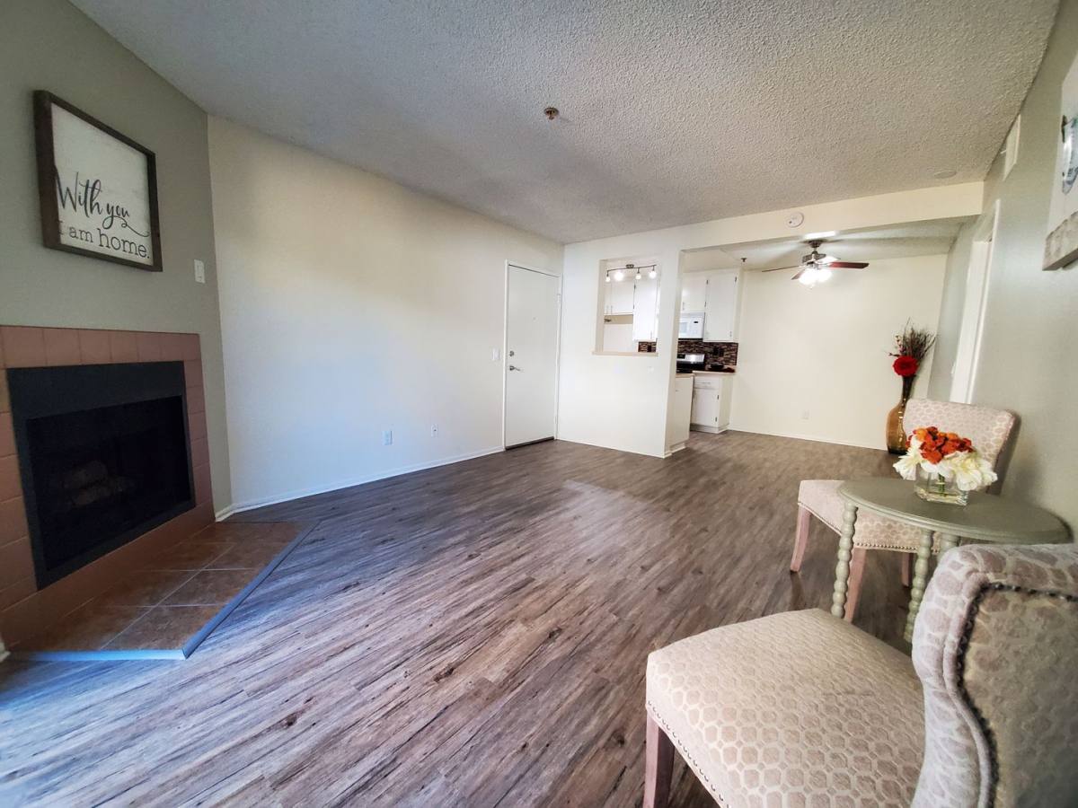 Apartment for rent at 1314 Harbor Blvd, Santa Ana, CA 92703
