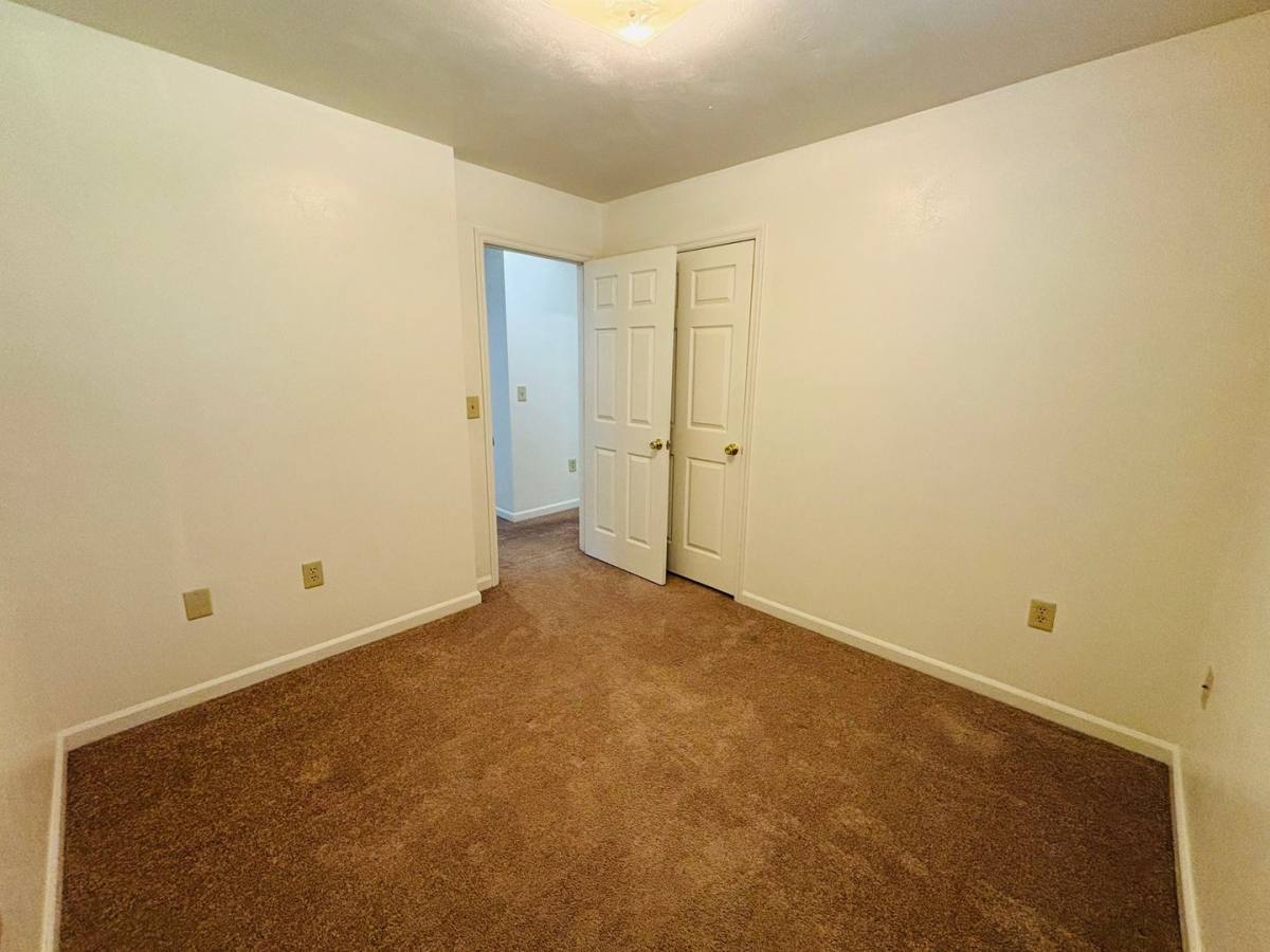 Townhouse for rent at 400-490 Harmon Circle, Christiansburg, VA 24073