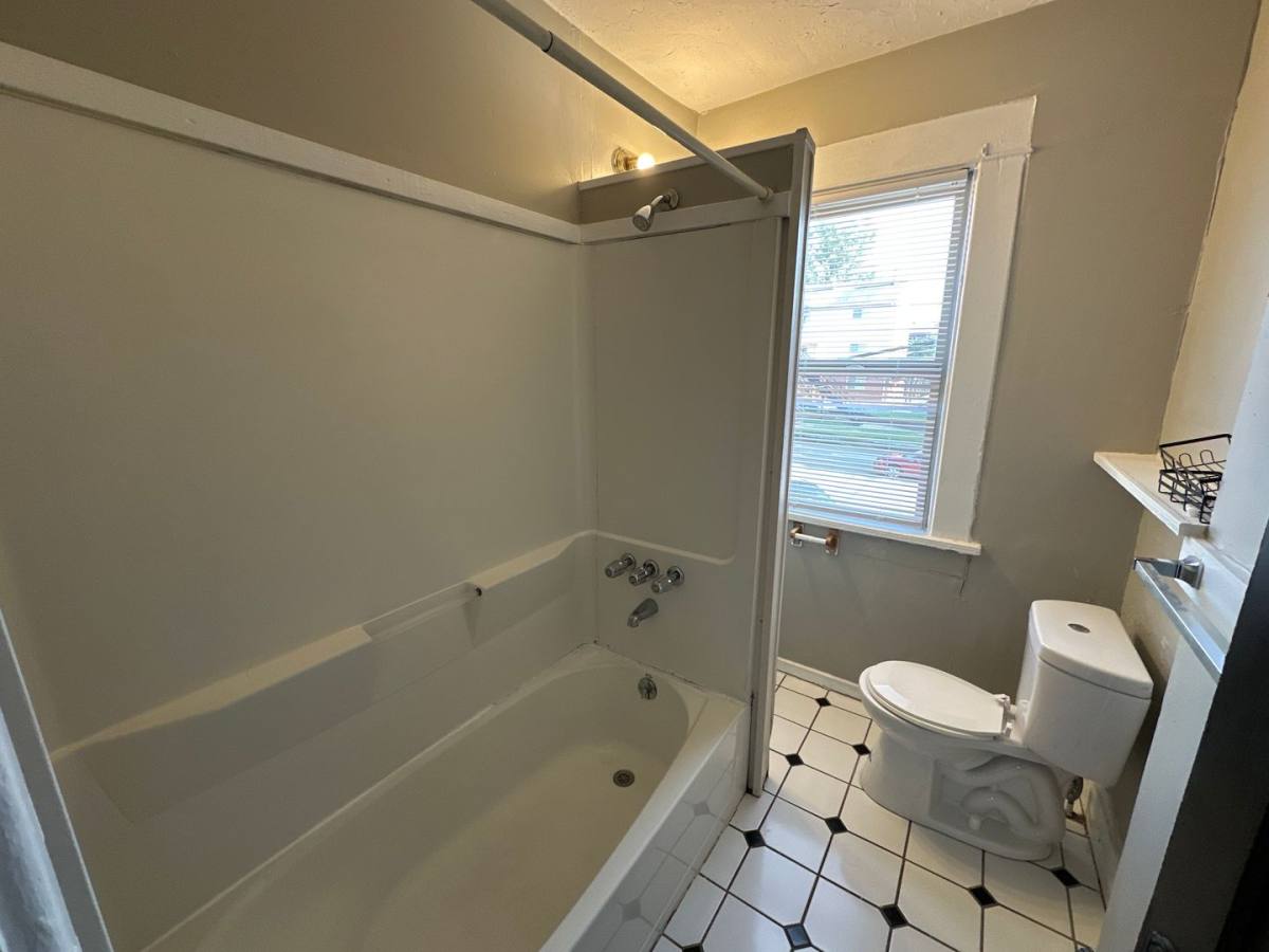 Apartment for rent at 240 E 13th Ave, Columbus, OH 43201