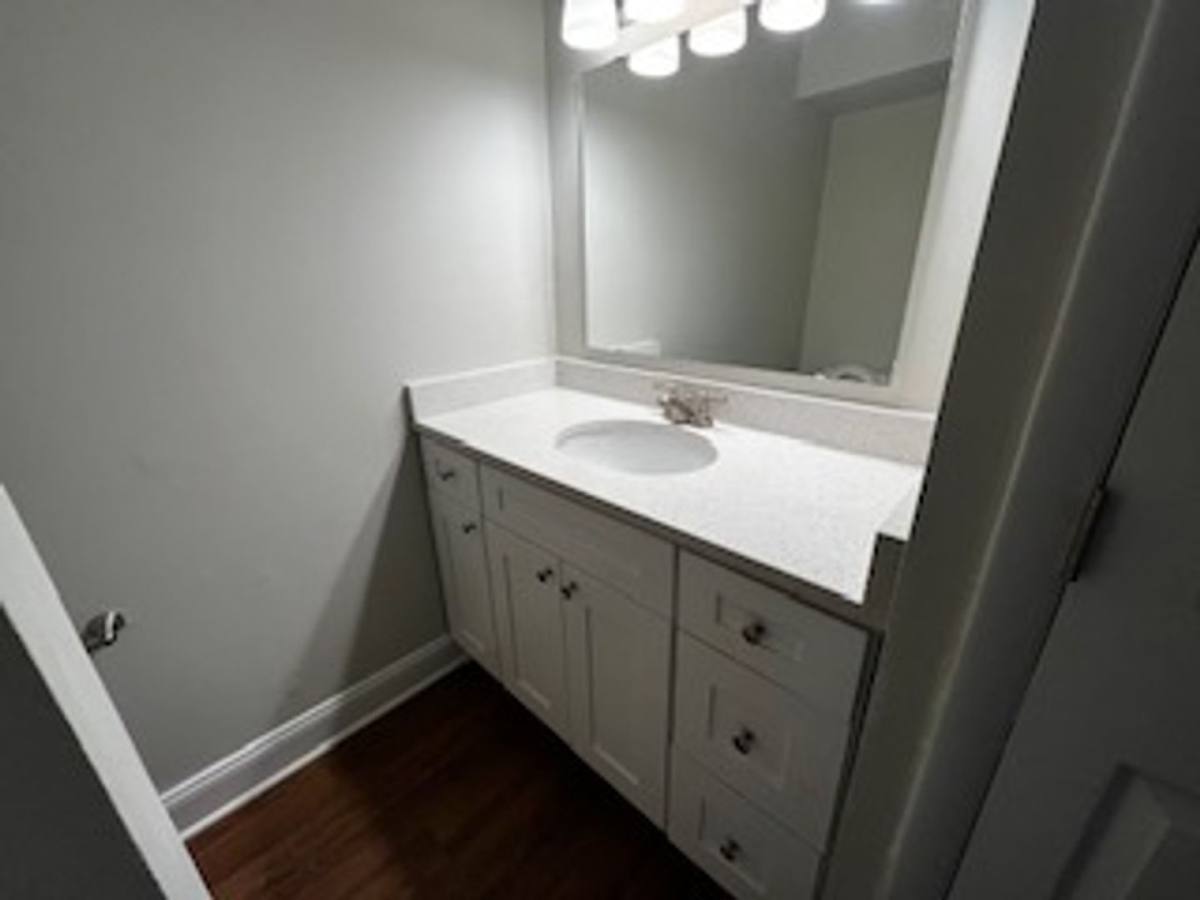 Apartment for rent at 500 W Main St, Jamestown, NC 27282