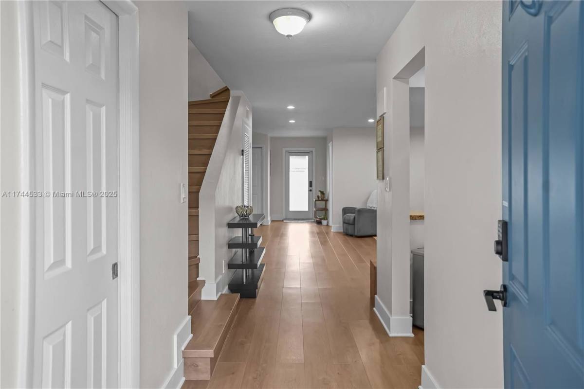 9015 SW 96th Ave, Miami, FL 33176 - Townhouse For Rent - Image 2