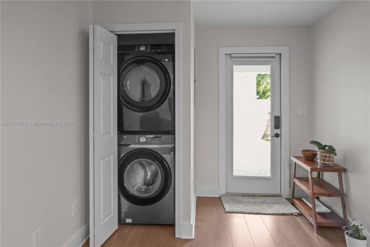 9015 SW 96th Ave, Miami, FL 33176 - Townhouse For Rent - Image 9