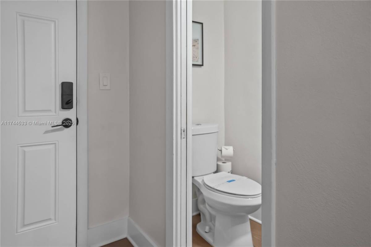 9015 SW 96th Ave, Miami, FL 33176 - Townhouse For Rent - Image 3