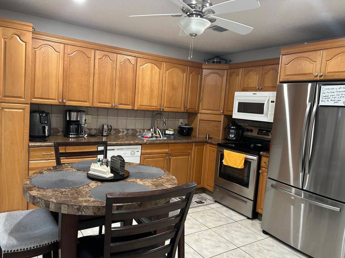House for rent at 7055 NW 173rd Dr #1503, Hialeah, FL 33015
