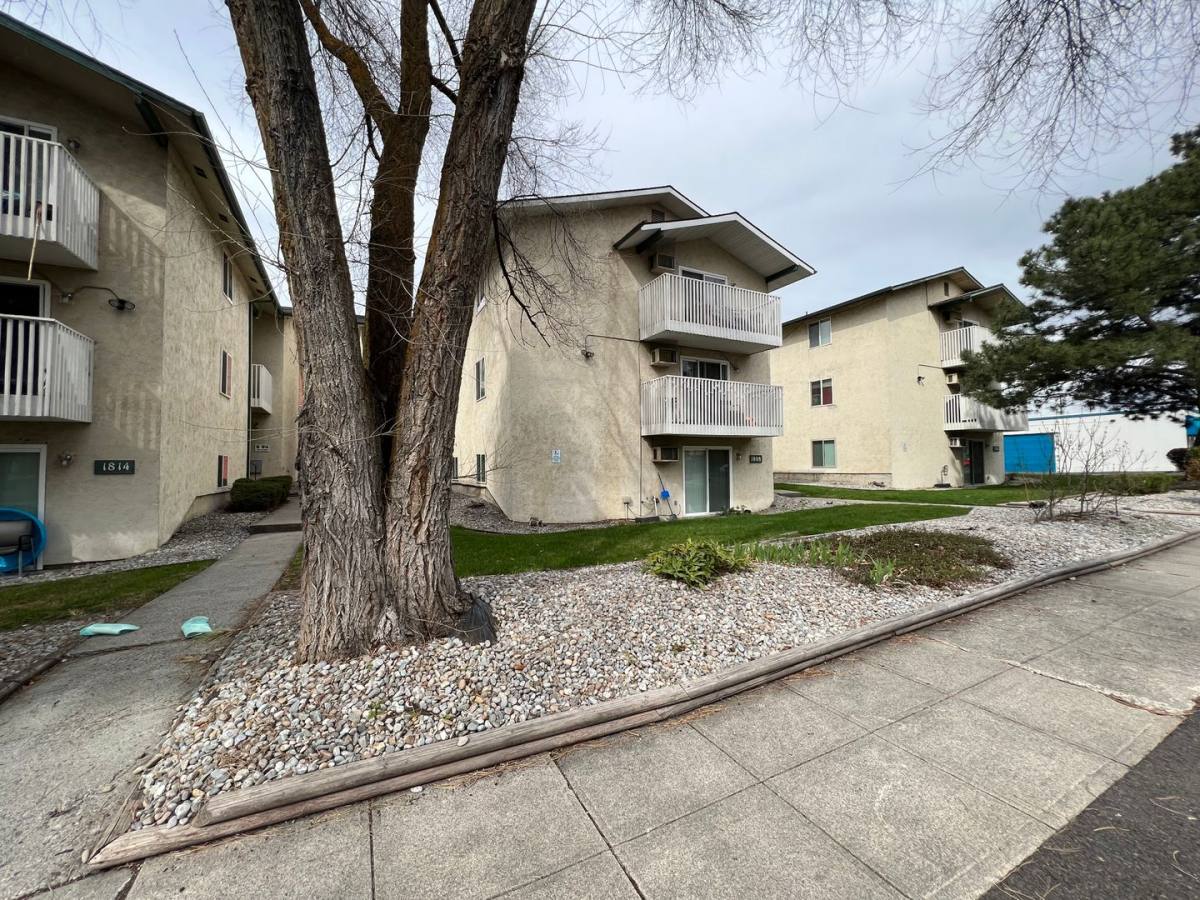 Apartment for rent at 1802-1814 W Sharp Ave, Spokane, WA 99201