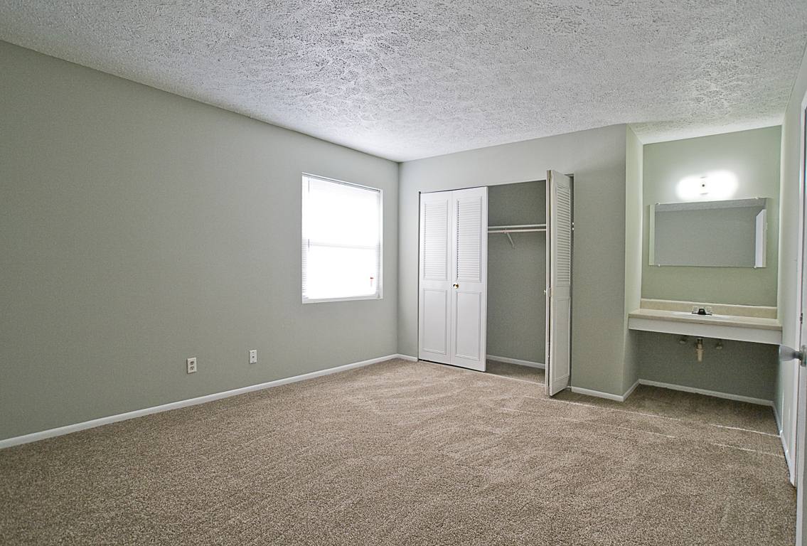 Apartment for rent at 1901 Kingstown Dr, Savannah, GA 31404