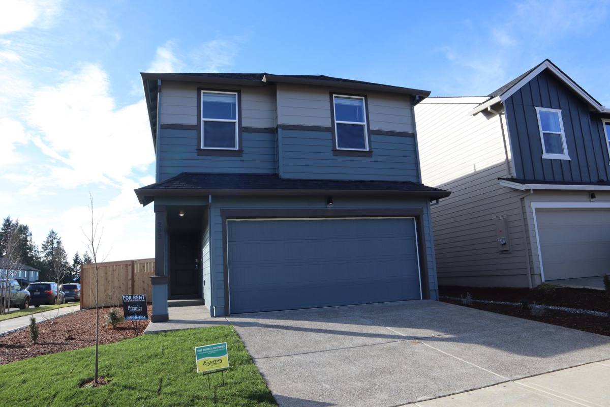 House for rent at 203 N Layla Place, Ridgefield, WA 98642