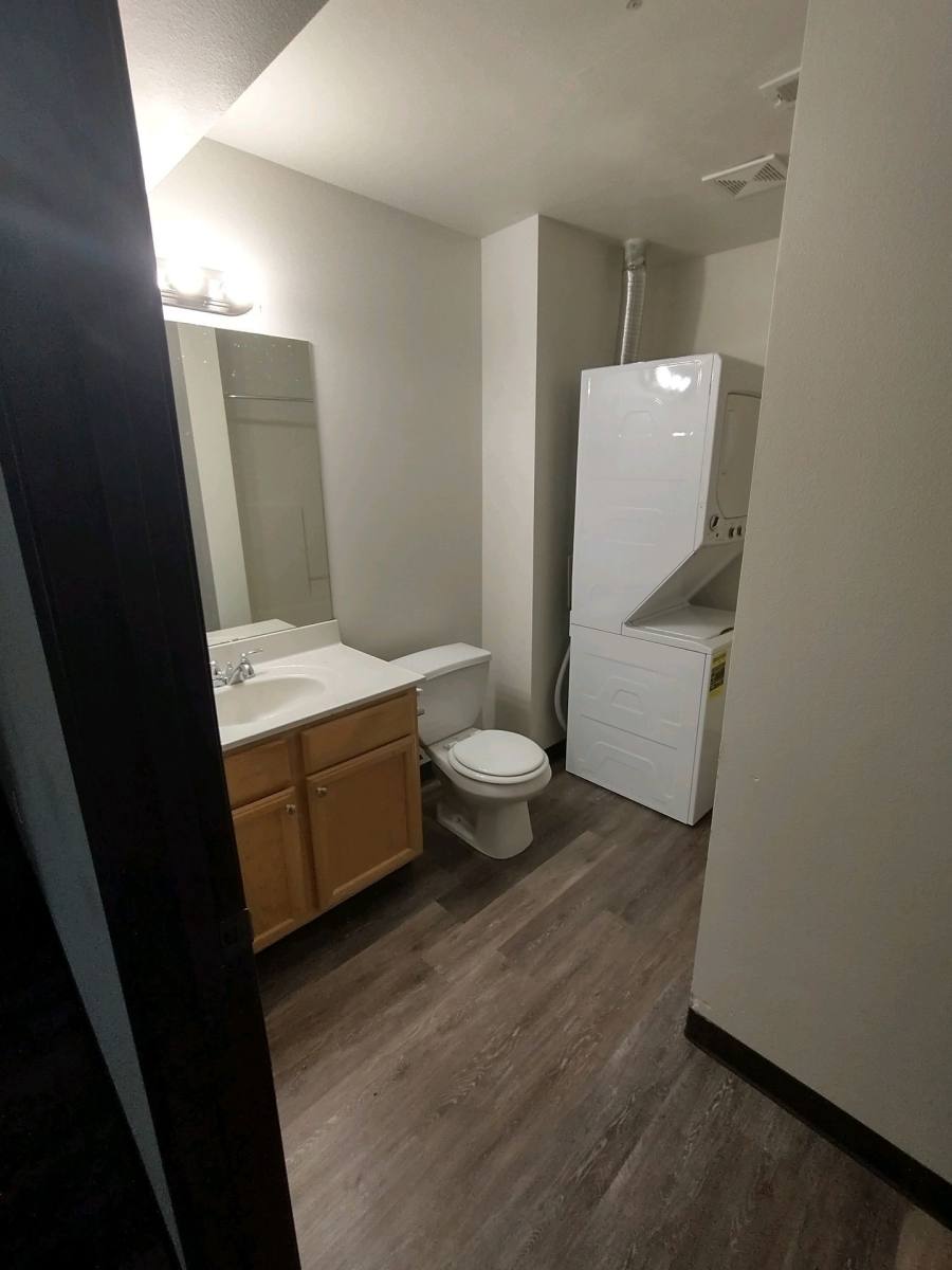 Apartment for rent at 610 13th St, Sioux City, IA 51105