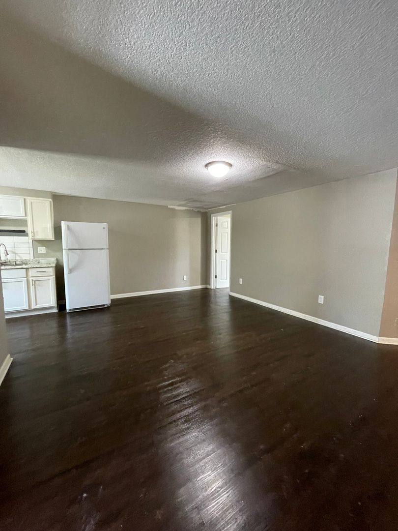 Apartment for rent at 516 E 12th Ave, Emporia, KS 66801
