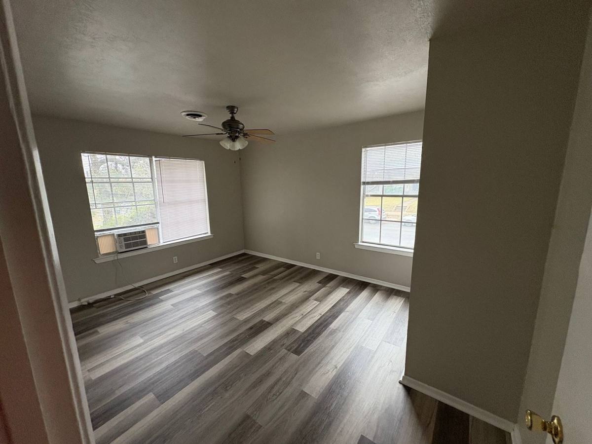 Apartment for rent at 618 W Sycamore St, Denton, TX 76201