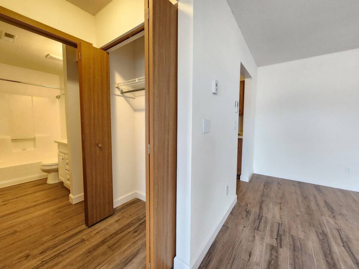 Apartment for rent at 8385 S Yorkshire Dr, Oak Creek, WI 53154