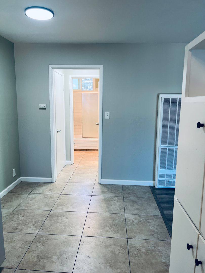 Apartment for rent at 6638-6646 Macarthur Blvd, Oakland, CA 94605