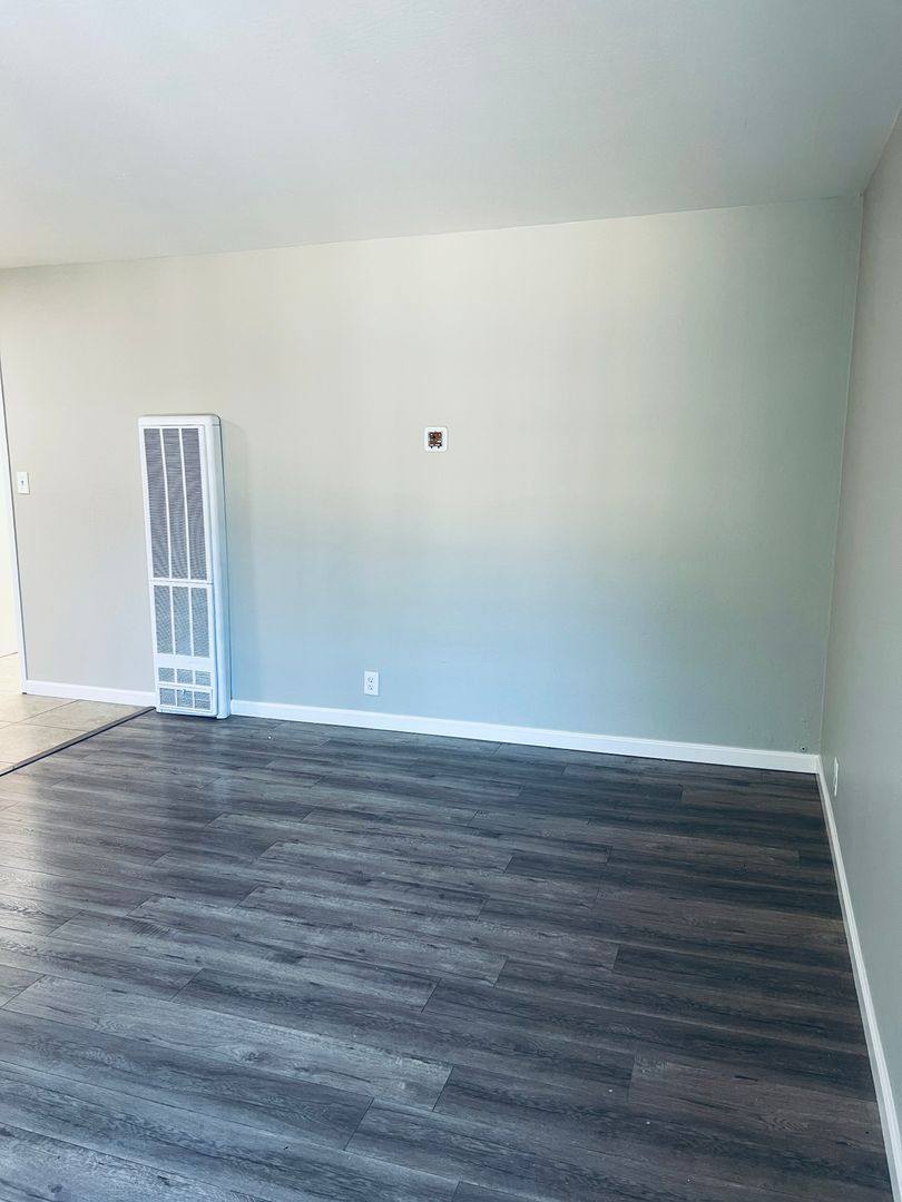Apartment for rent at 6638-6646 Macarthur Blvd, Oakland, CA 94605