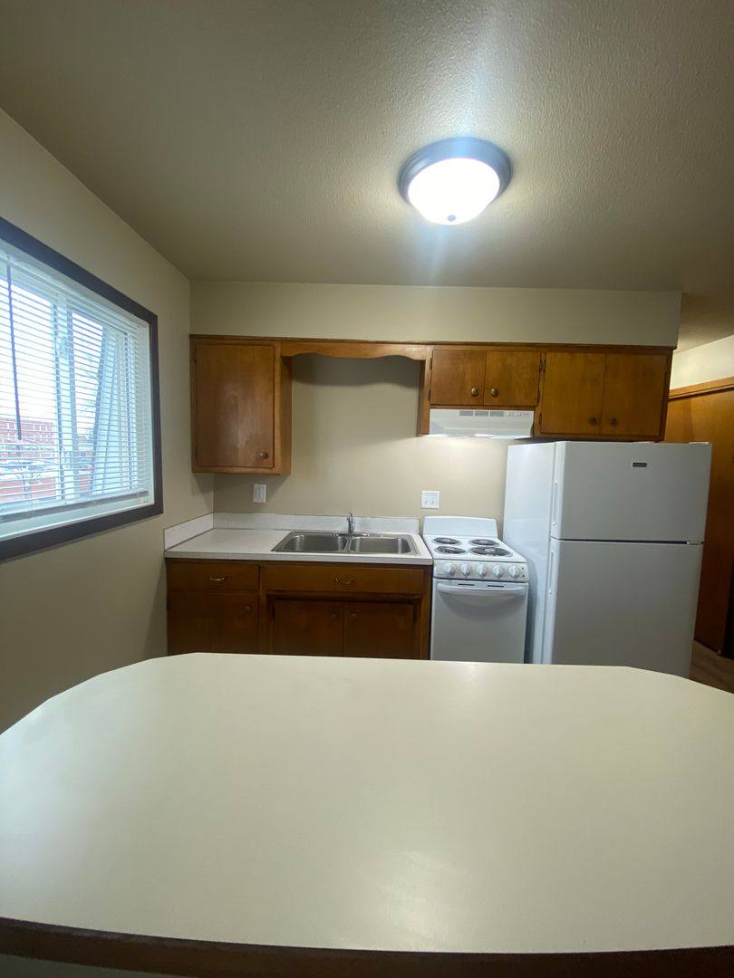 Apartment for rent at 409 9th Ave N, Fargo, ND 58102