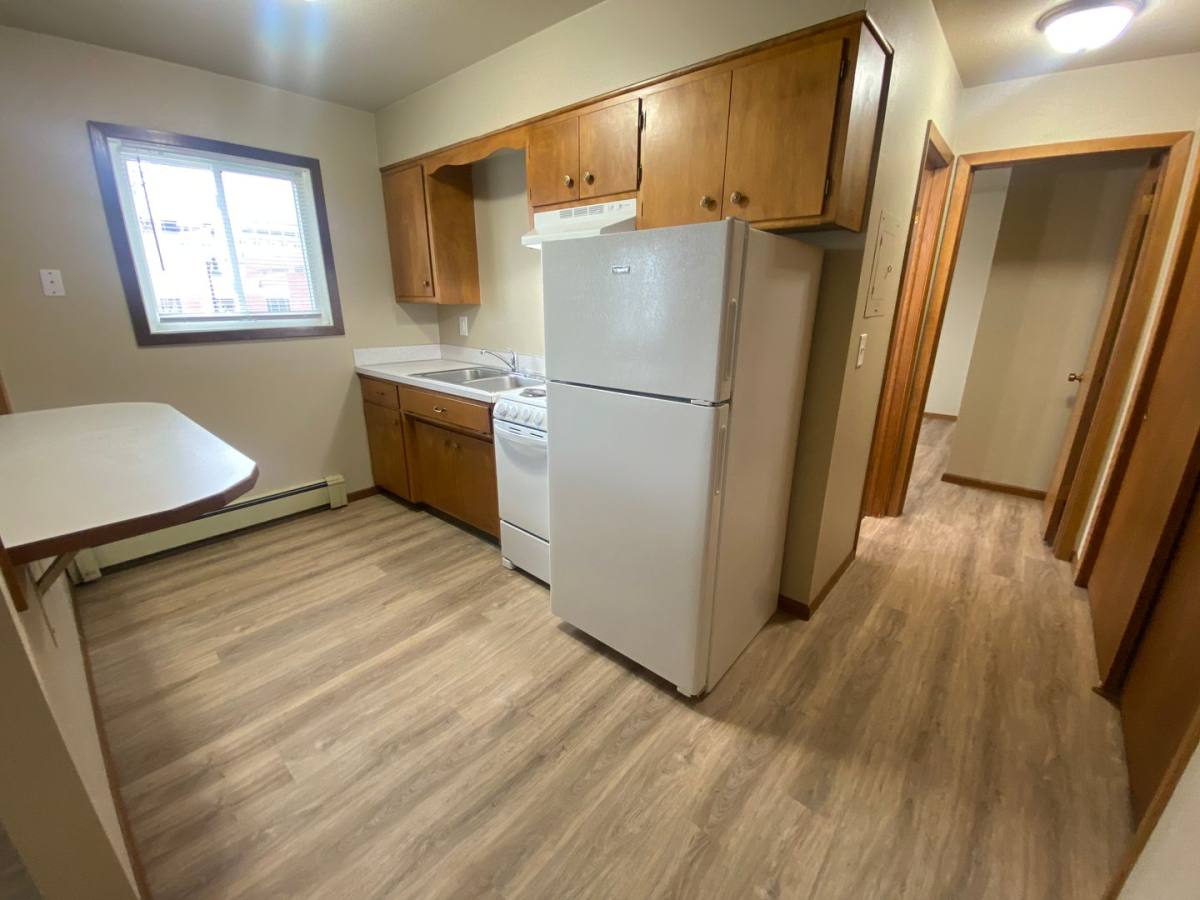 Apartment for rent at 409 9th Ave N, Fargo, ND 58102