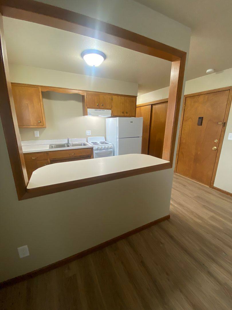 Apartment for rent at 409 9th Ave N, Fargo, ND 58102