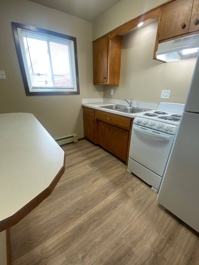 Apartment for rent at 409 9th Ave N, Fargo, ND 58102