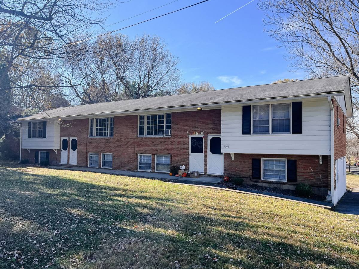 Apartment for rent at 1605 Lark Lane, Blacksburg, VA 24060