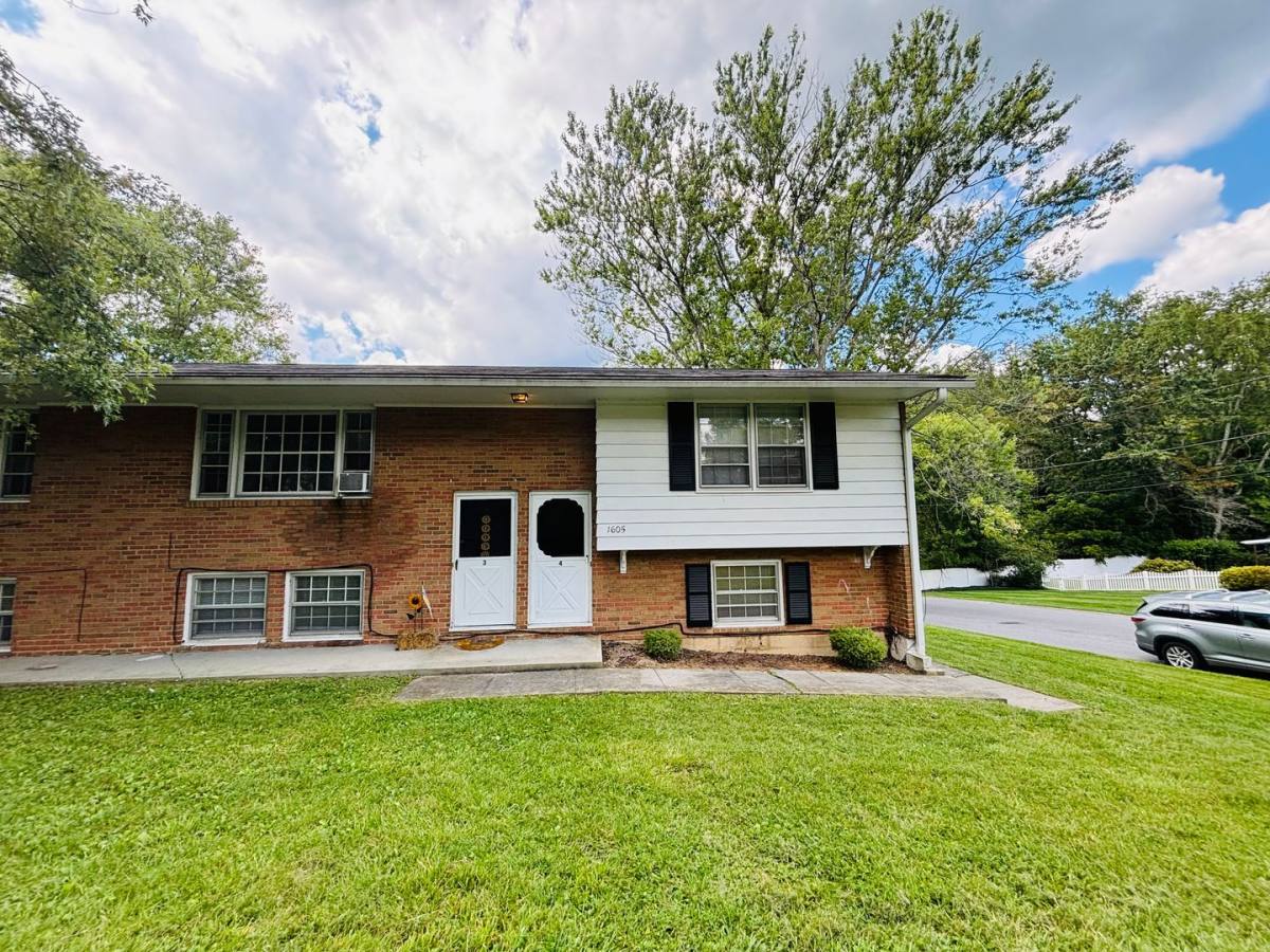 Apartment for rent at 1605 Lark Lane, Blacksburg, VA 24060