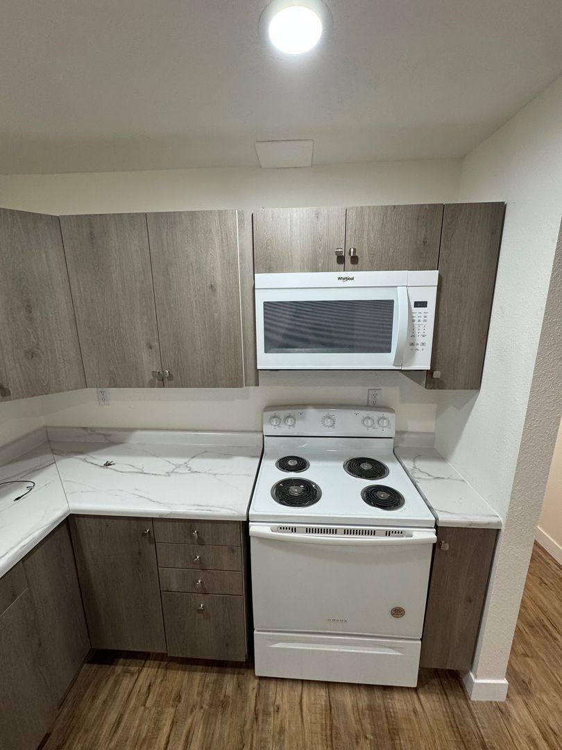 Apartment for rent at 805 807 809 11th Ave N, Humboldt, IA 50548