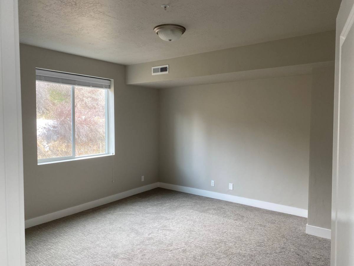 Apartment for rent at 5072 N University Ave, Provo, UT 84604