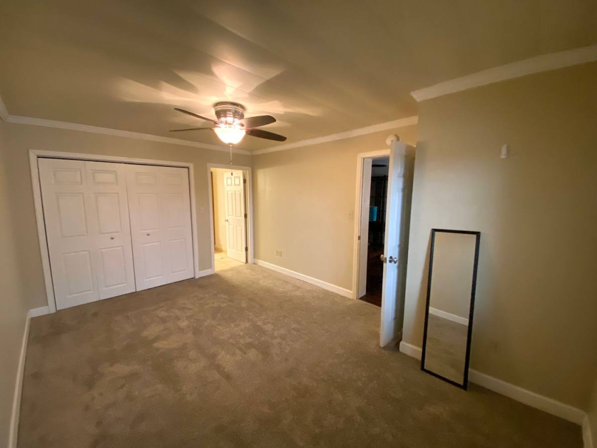 Apartment for rent at 311 W University St, Macomb, IL 61455