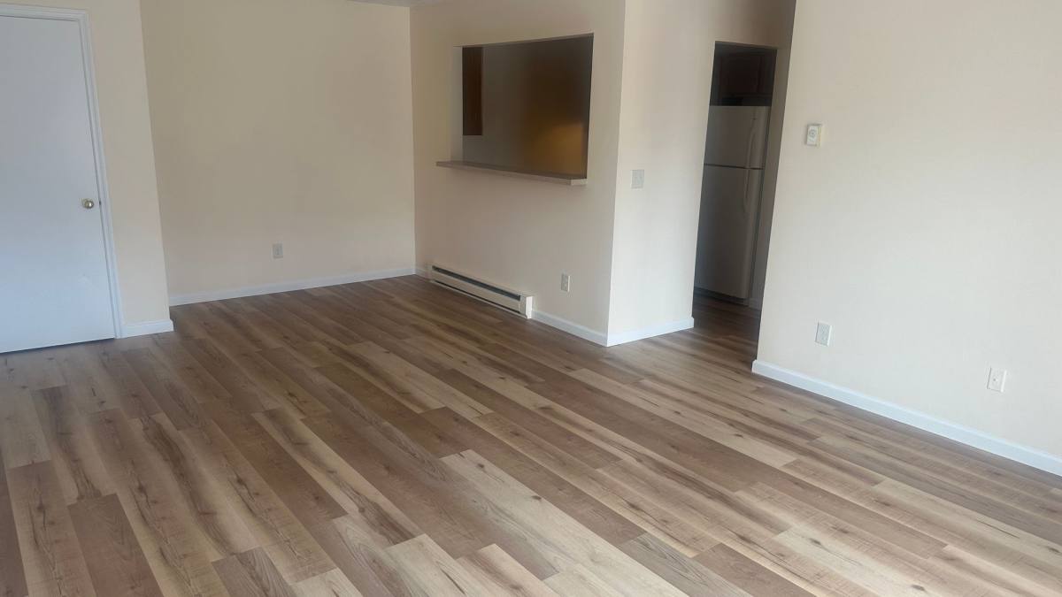 Apartment for rent at 2182 Glen Meadows Dr, Rising Sun, IN 47040