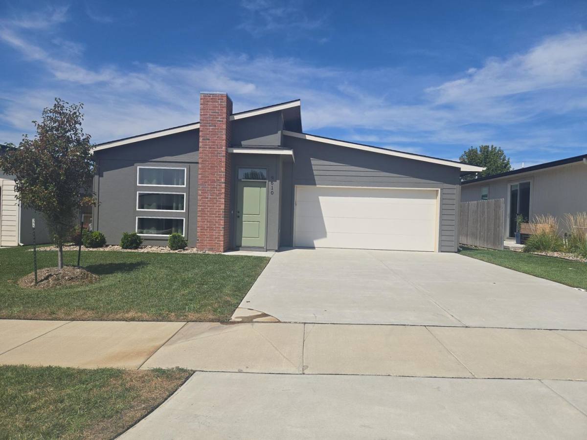 House for rent at 9610 E Annabelle St, Wichita, KS 67207