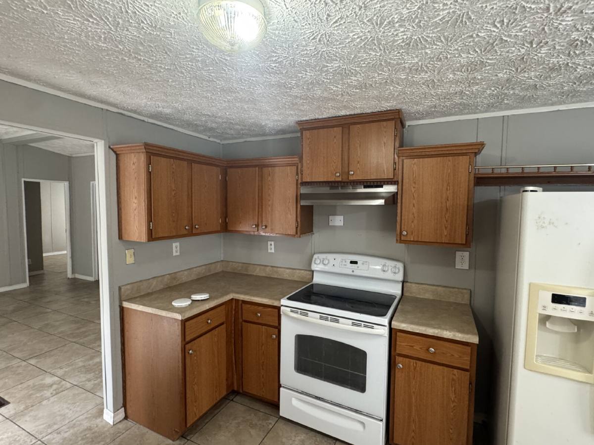 House for rent at 10817 Cozarts Chalet Dr, Gibsonton, FL 33534