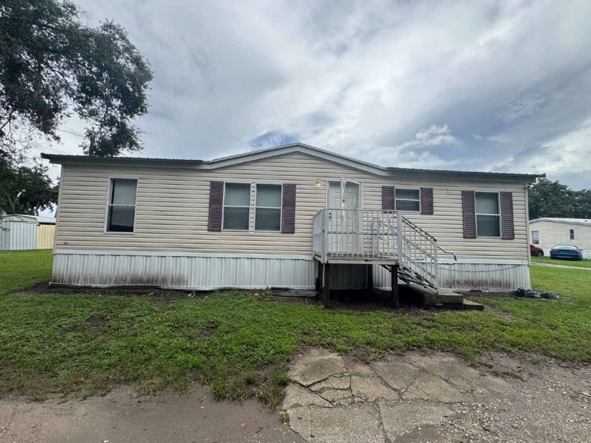 House for rent at 10817 Cozarts Chalet Dr, Gibsonton, FL 33534