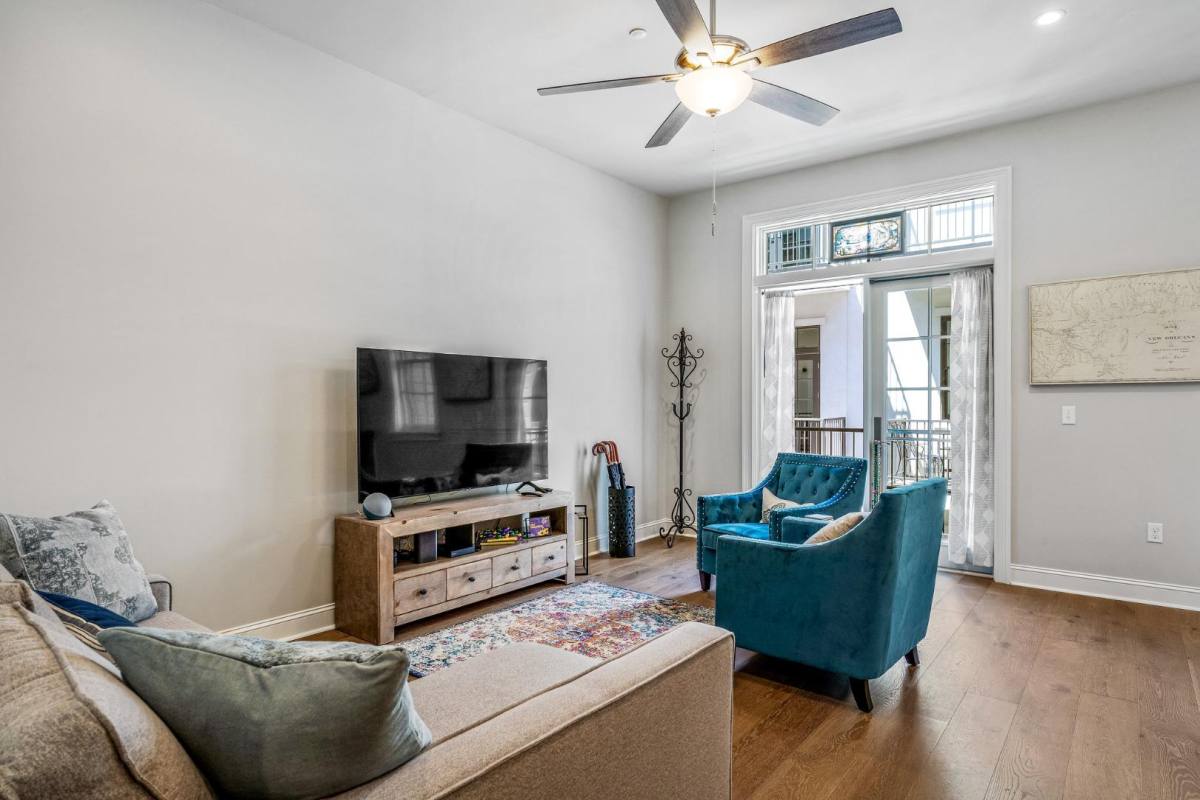 Condo for rent at 731 Saint Charles Ave St #406, New Orleans, LA 70130