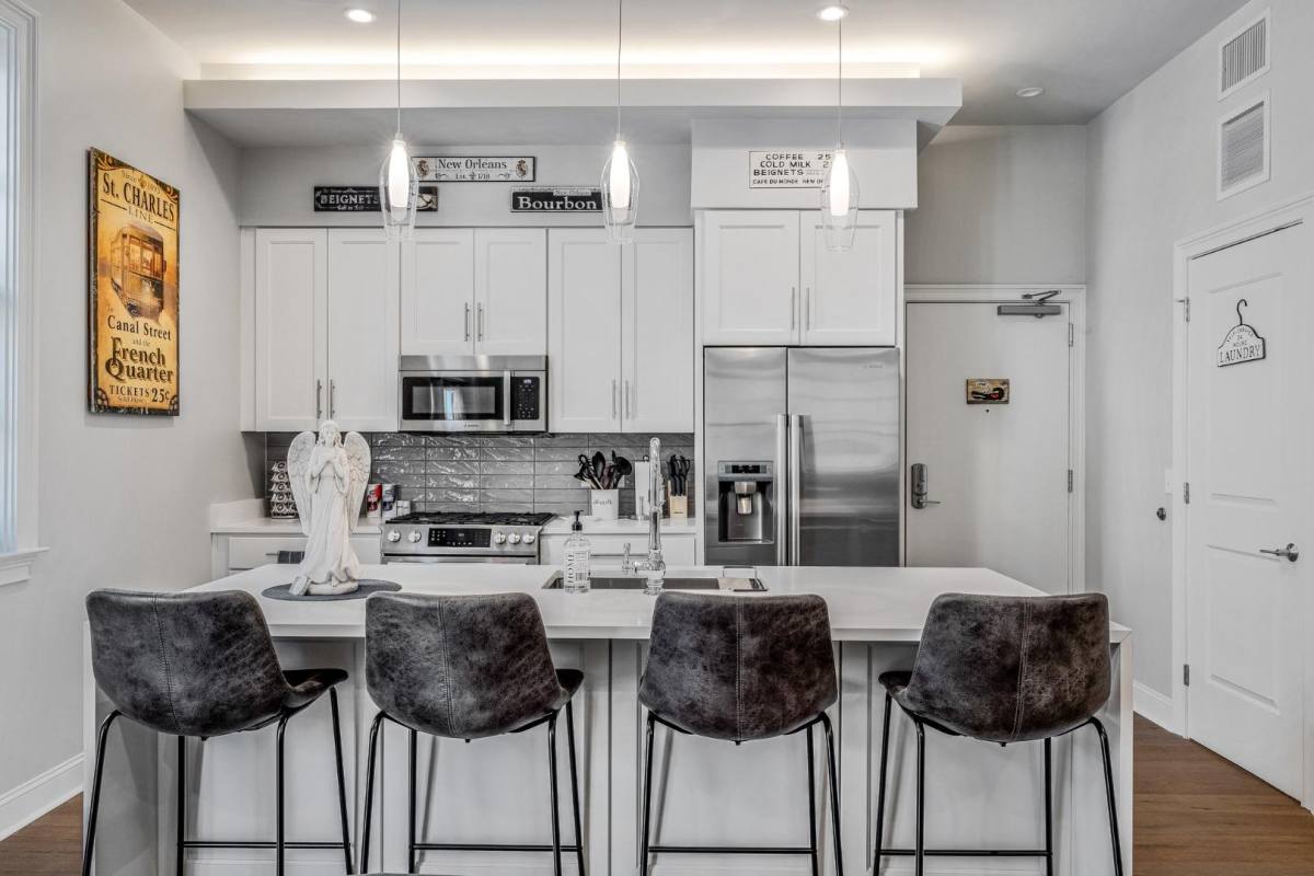 Condo for rent at 731 Saint Charles Ave St #406, New Orleans, LA 70130