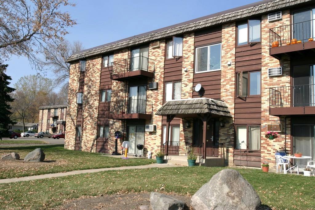 Apartment for rent at 420 440 489 Chan View, Chanhassen, MN 55317