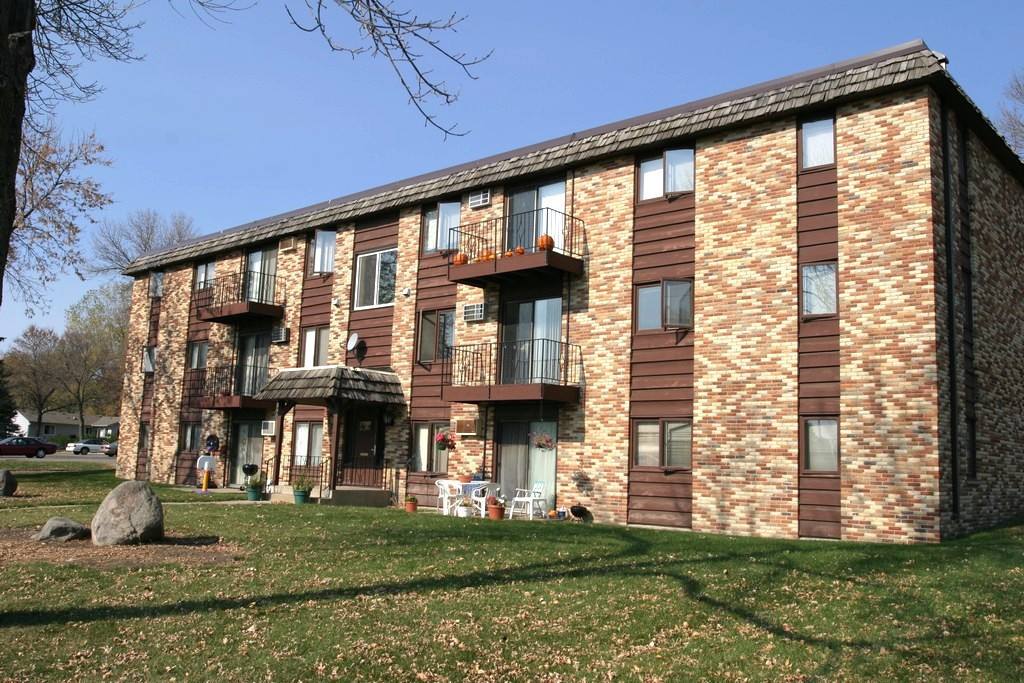 Apartment for rent at 420 440 489 Chan View, Chanhassen, MN 55317