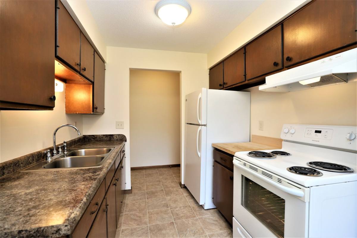 Apartment for rent at 420 440 489 Chan View, Chanhassen, MN 55317
