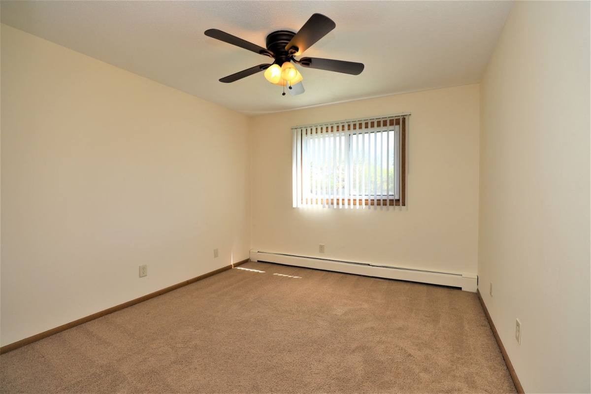 Apartment for rent at 420 440 489 Chan View, Chanhassen, MN 55317