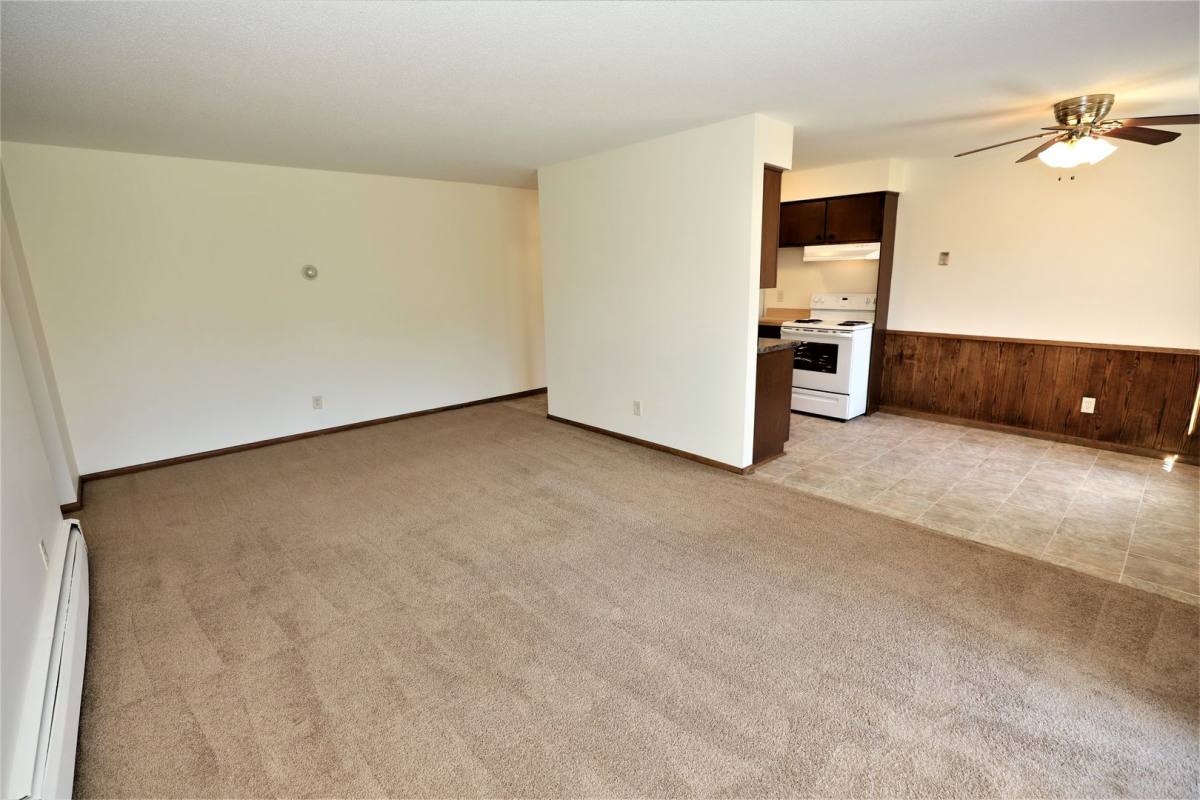 Apartment for rent at 420 440 489 Chan View, Chanhassen, MN 55317