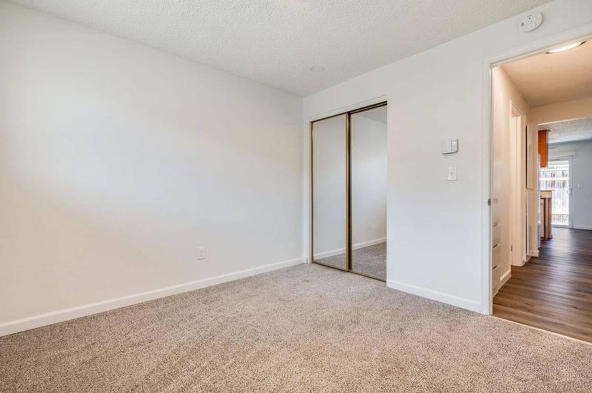 Apartment for rent at 1608 8th St NE, Auburn, WA 98002