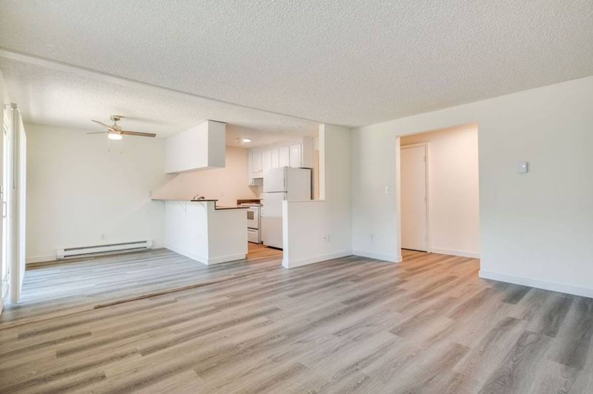Apartment for rent at 1608 8th St NE, Auburn, WA 98002