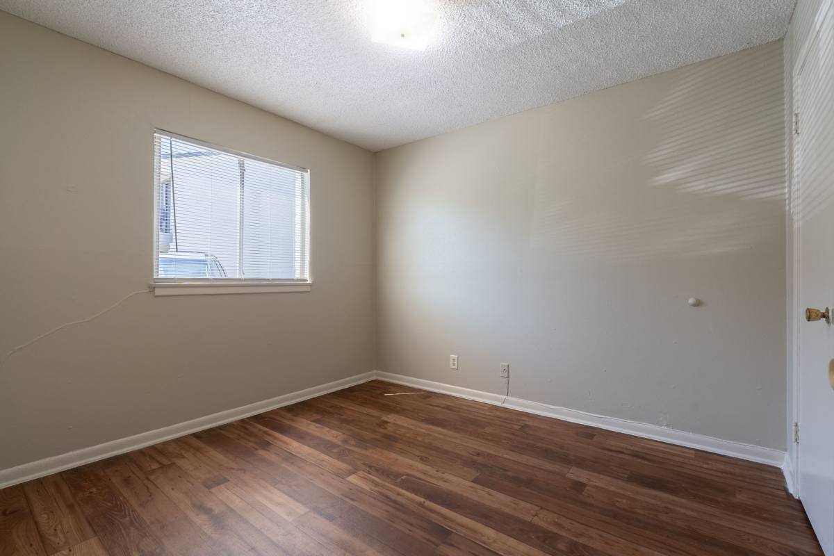 230 S Waco, Hillsboro, TX 76645 - Apartment For Rent - Image 10