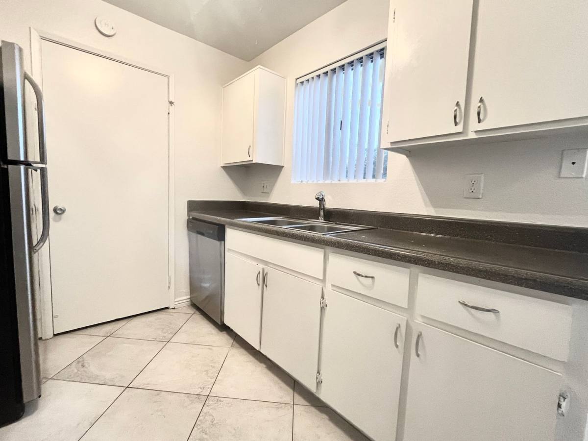 Apartment for rent at 16818 N 56th St, Scottsdale, AZ 85254