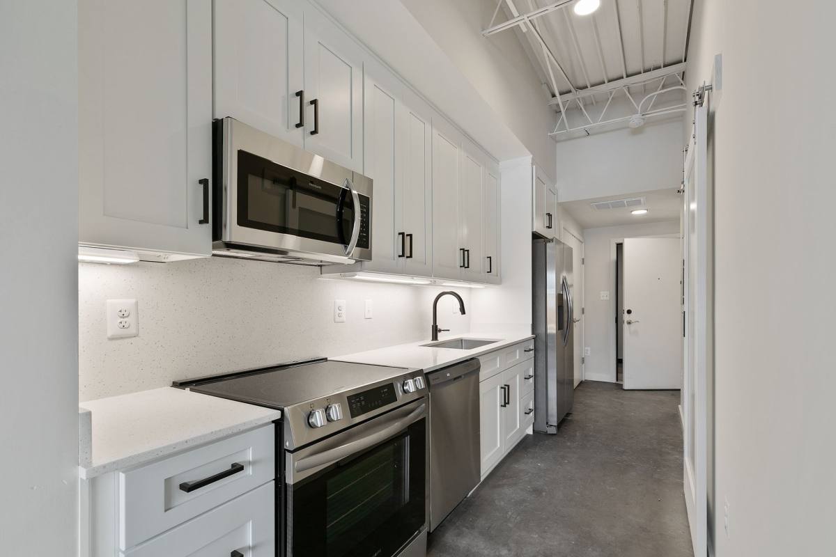 Apartment for rent at 5047 Forest Hill Ave, Richmond, VA 23225