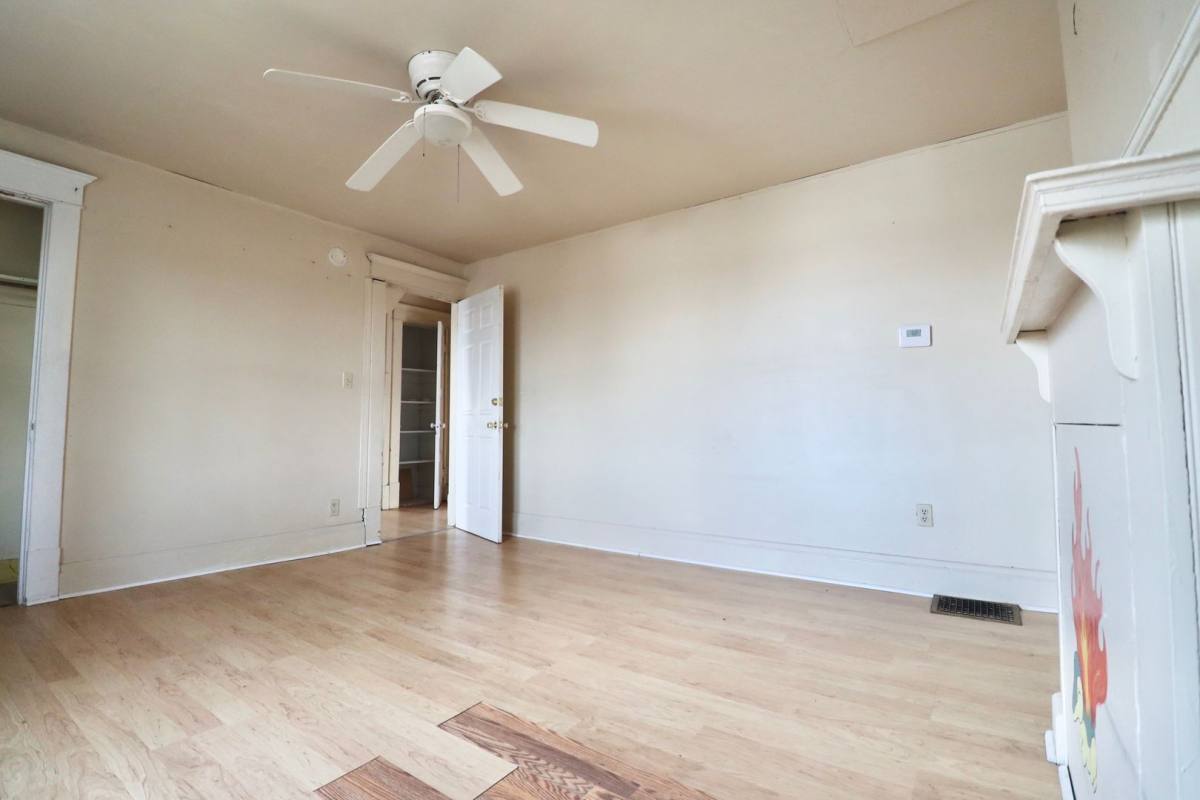 Apartment for rent at 512 Pearl Ave, Morgantown, WV 26505