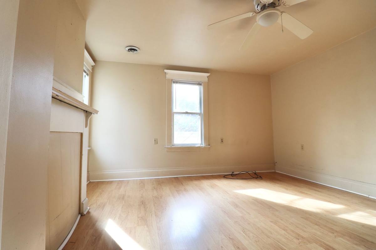 Apartment for rent at 512 Pearl Ave, Morgantown, WV 26505