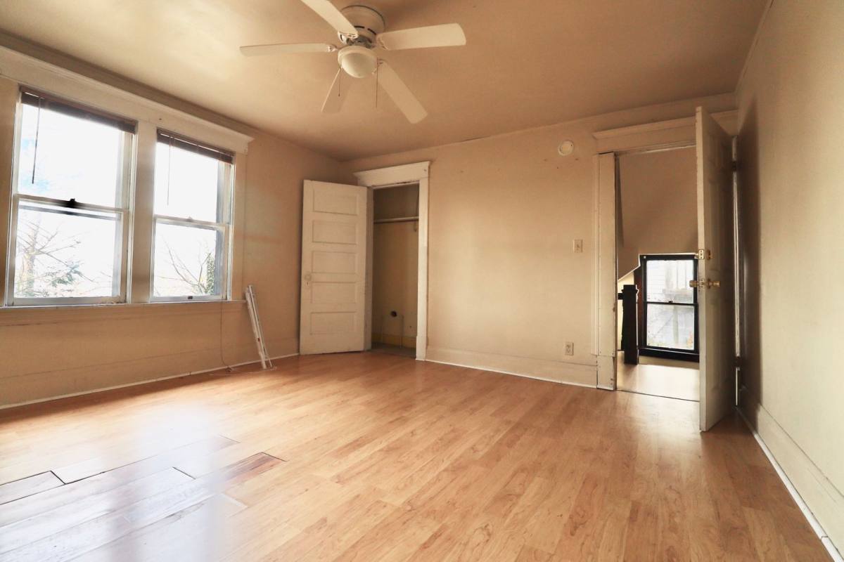 Apartment for rent at 512 Pearl Ave, Morgantown, WV 26505